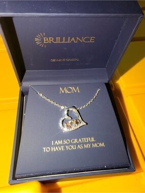 Brilliance Mom Crystal Heart‎ Necklace Silver Plated Gift Boxed NIB